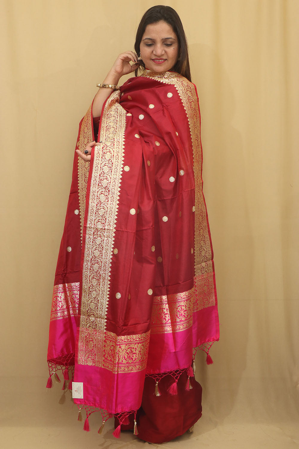 Elegant Maroon Handloom Banarasi Pure Katan Silk Dupatta - Luxurion World