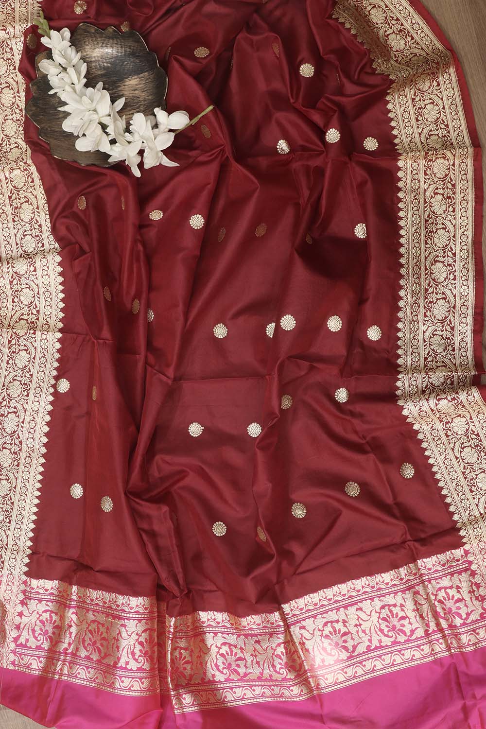 Elegant Maroon Handloom Banarasi Pure Katan Silk Dupatta - Luxurion World