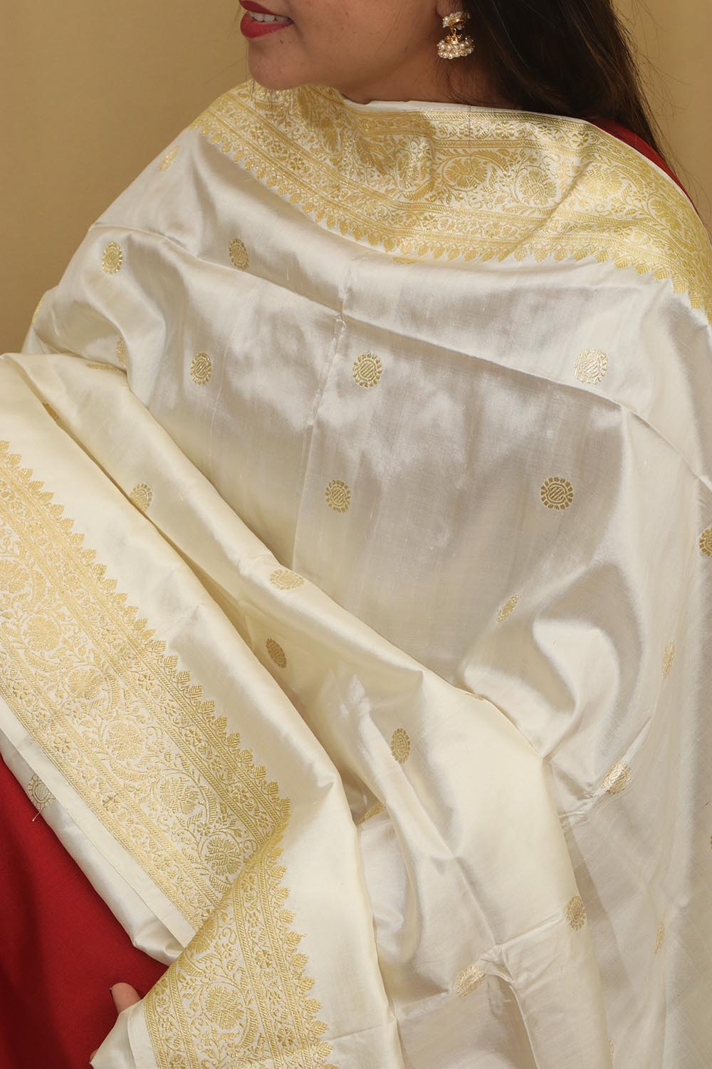 Elegant White Handloom Banarasi Pure Katan Silk Dupatta - Luxurion World