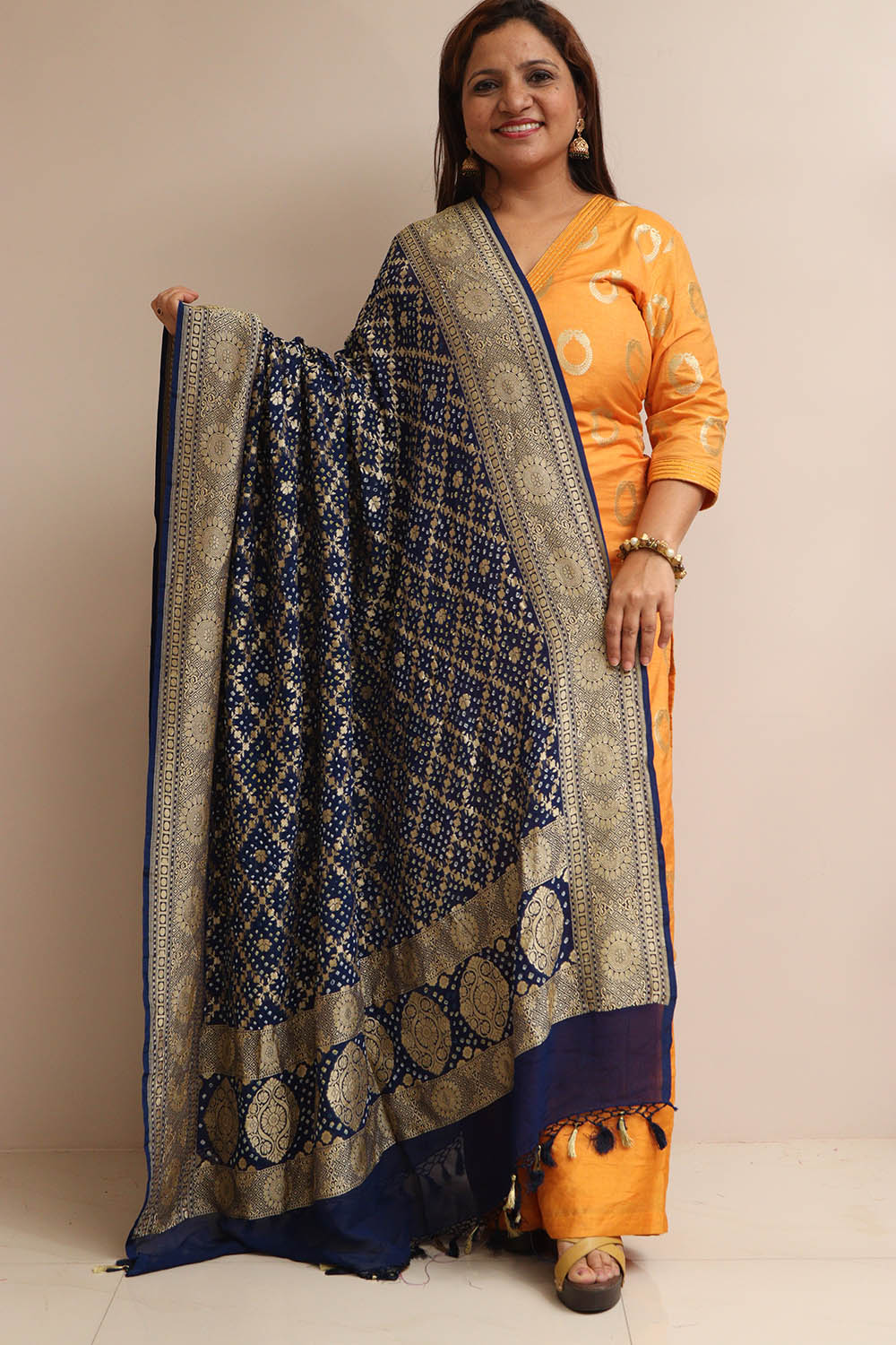 Blue Banarasi Bandhani Pure Georgette Flower Design Dupatta - Luxurion World- Crafted Heirlooms