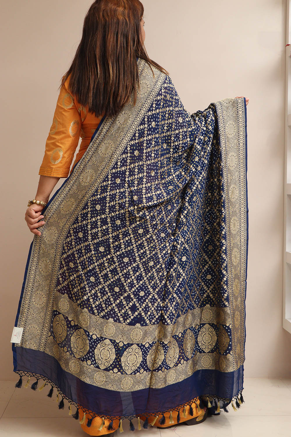 Blue Banarasi Bandhani Pure Georgette Flower Design Dupatta - Luxurion World- Crafted Heirlooms