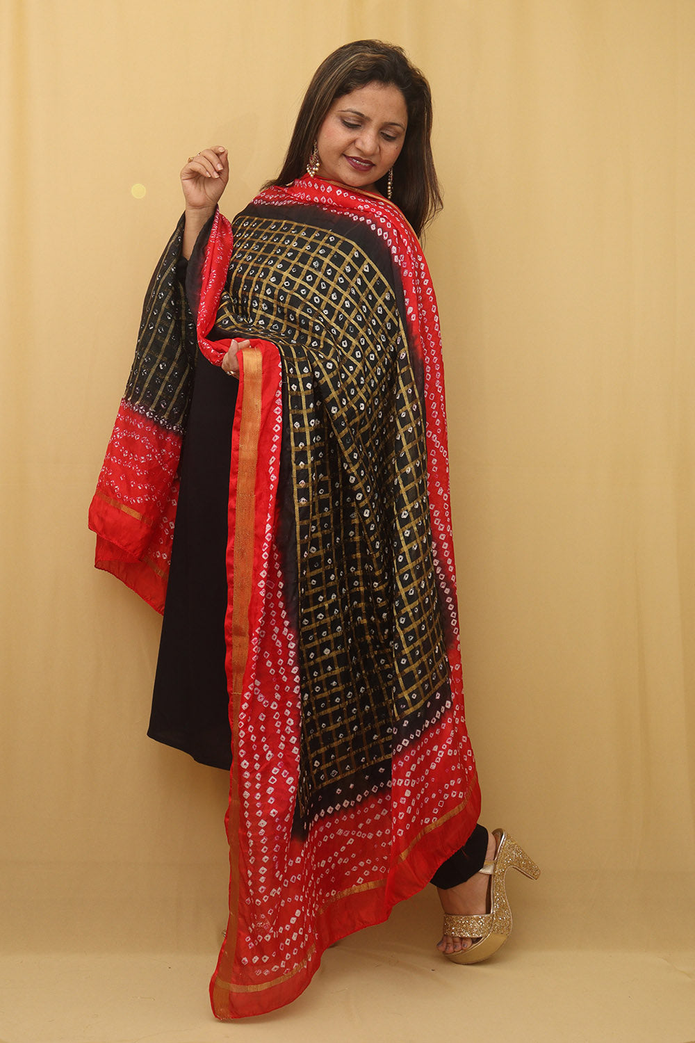 Stylish Red And Black Bandhani Silk Dupatta - Perfect Accessory for Any Outfit - Luxurion World