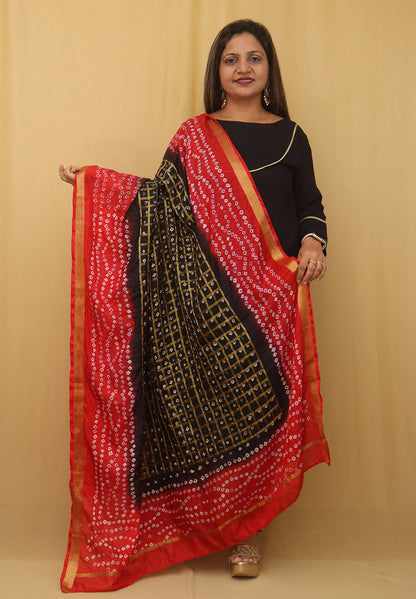 Stylish Black Bandhani Silk Dupatta - Perfect Accessory for Any Outfit