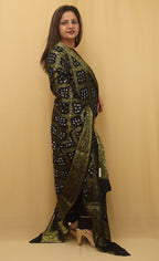Stylish Black Bandhani Silk Dupatta for Elegant Attire - Luxurion World