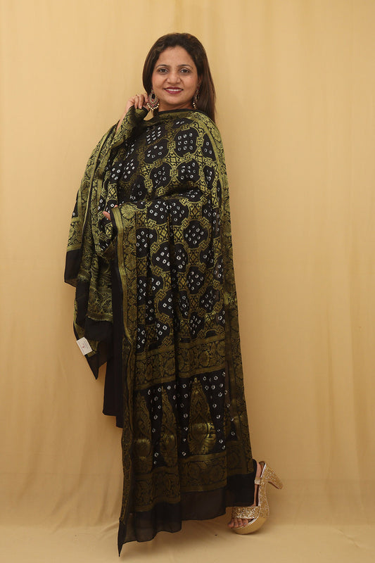 Stylish Black Bandhani Silk Dupatta for Elegant Attire - Luxurion World
