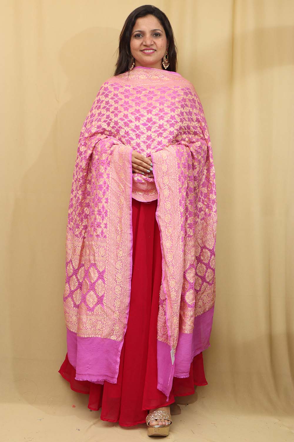 Exquisite Pink Banarasi Bandhani Pure Georgette Dupatta - Luxurion World