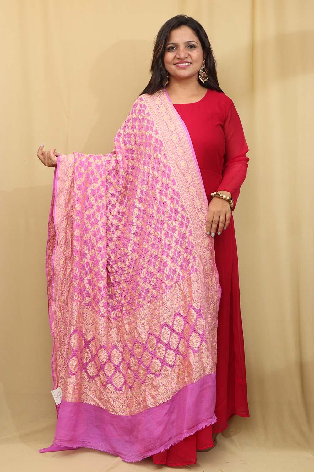 Exquisite Pink Banarasi Bandhani Pure Georgette Dupatta - Luxurion World