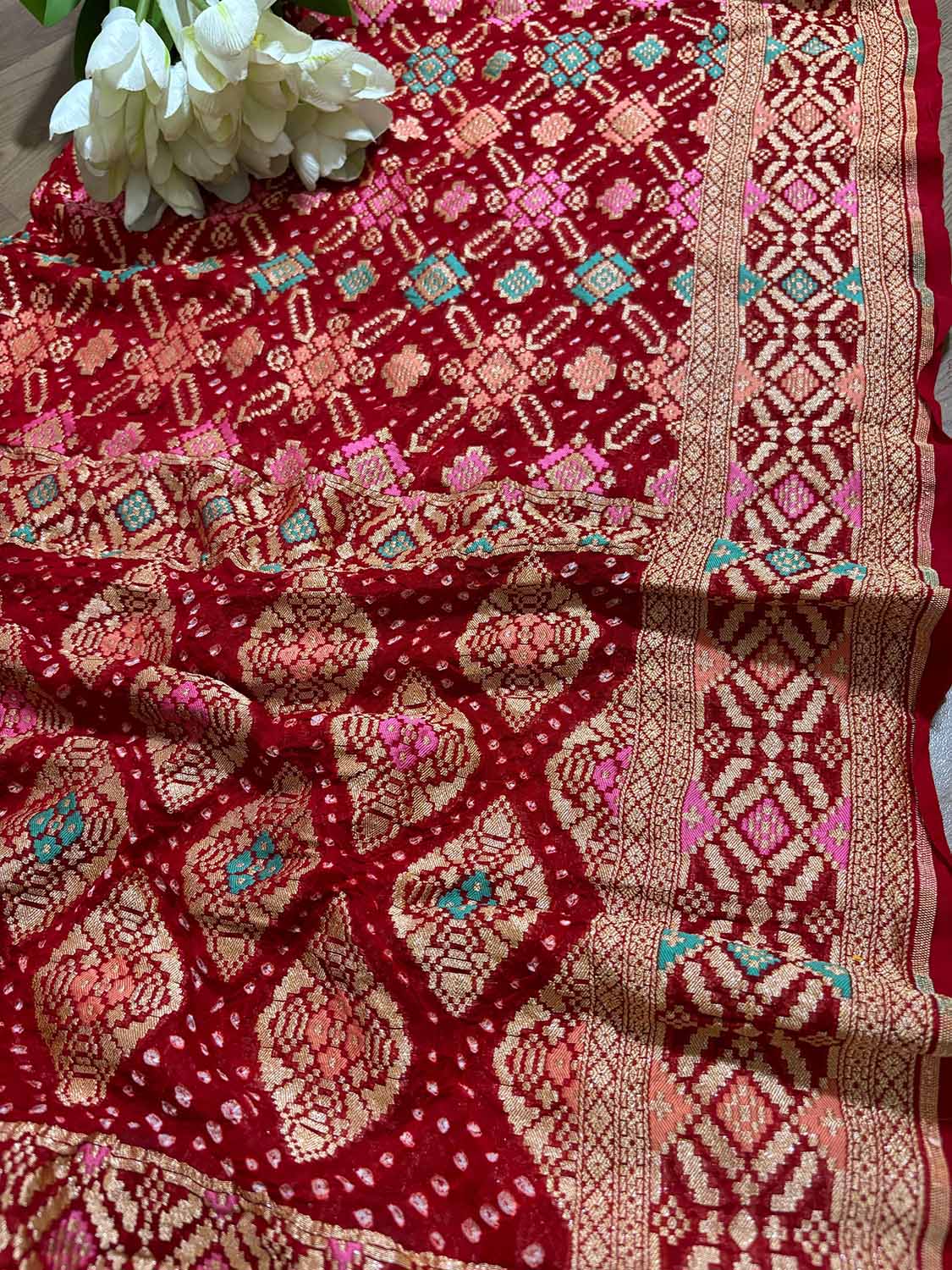 Red Banarasi Bandhani Pure Georgette Meenakari Dupatta - Luxurion World- Crafted Heirlooms