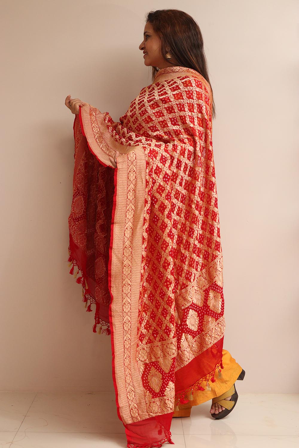 Red Banarasi Bandhani Pure Georgette Dupatta - Luxurion World- Crafted Heirlooms
