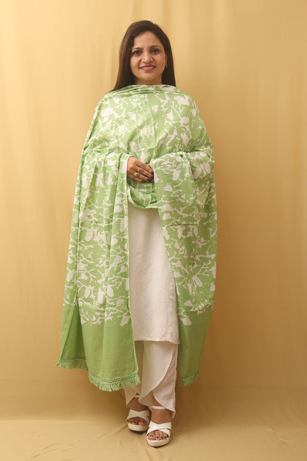 Green Batik Cotton Dupatta - Luxurion World