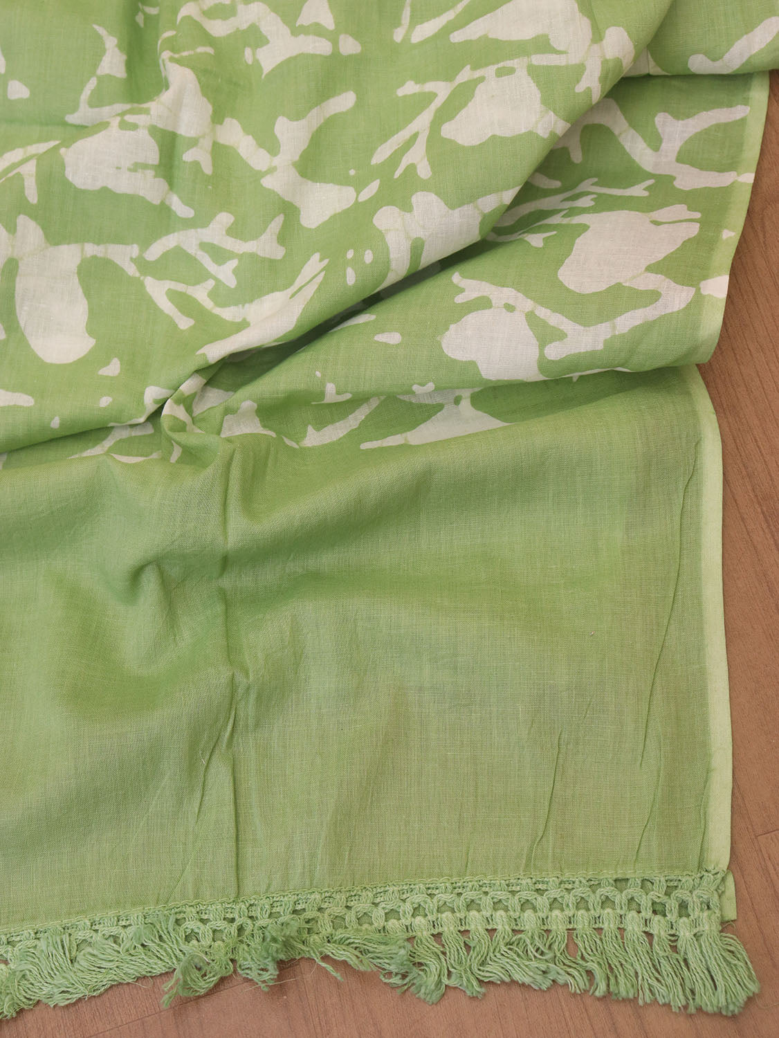 Green Batik Cotton Dupatta - Luxurion World