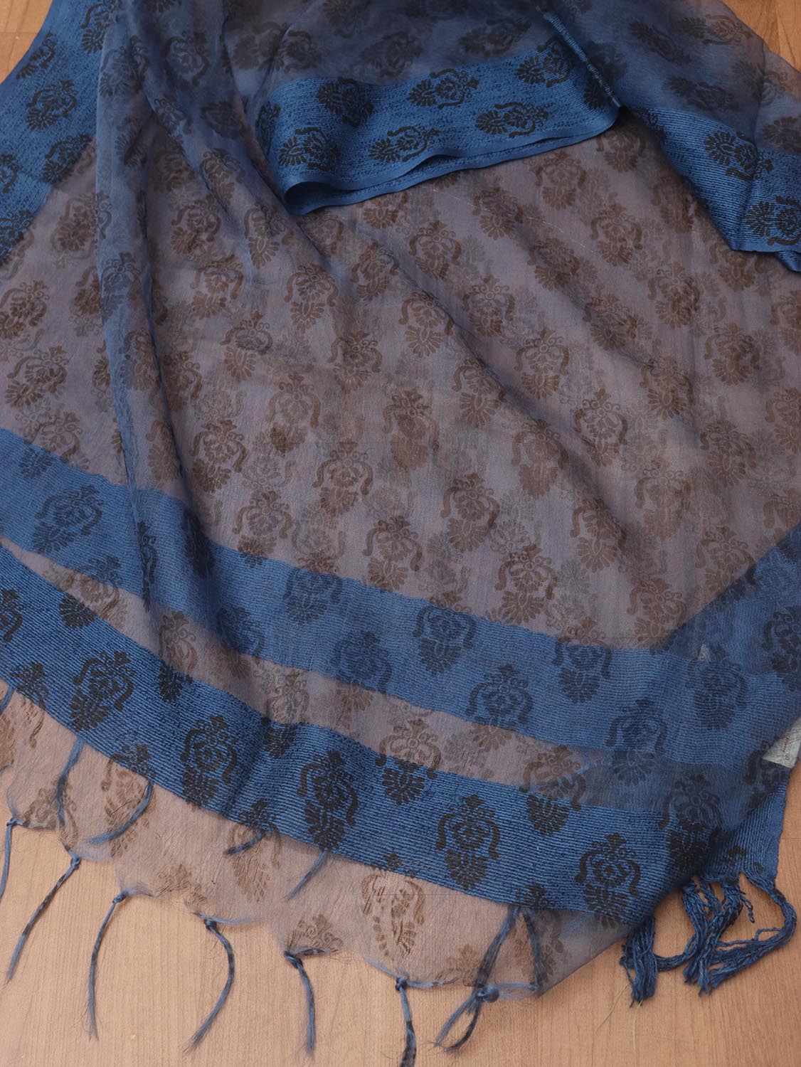 Blue Block Printed Organza Handwoven Border Dupatta - Luxurion World