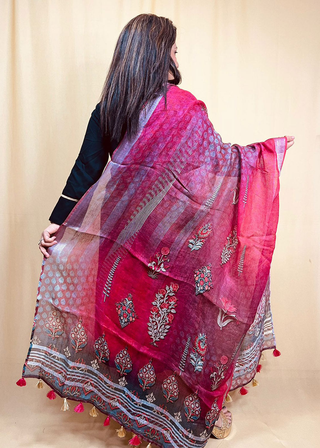 Stylish Pink Linen Dupatta with Digital Print for Fashionable Look - Luxurion World