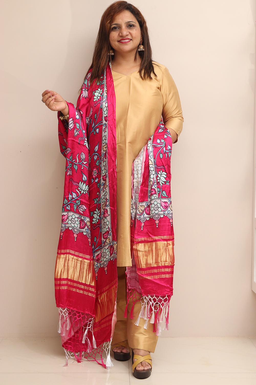 Pink Digital Printed Floral Design Modal Silk Dupatta - Luxurion World
