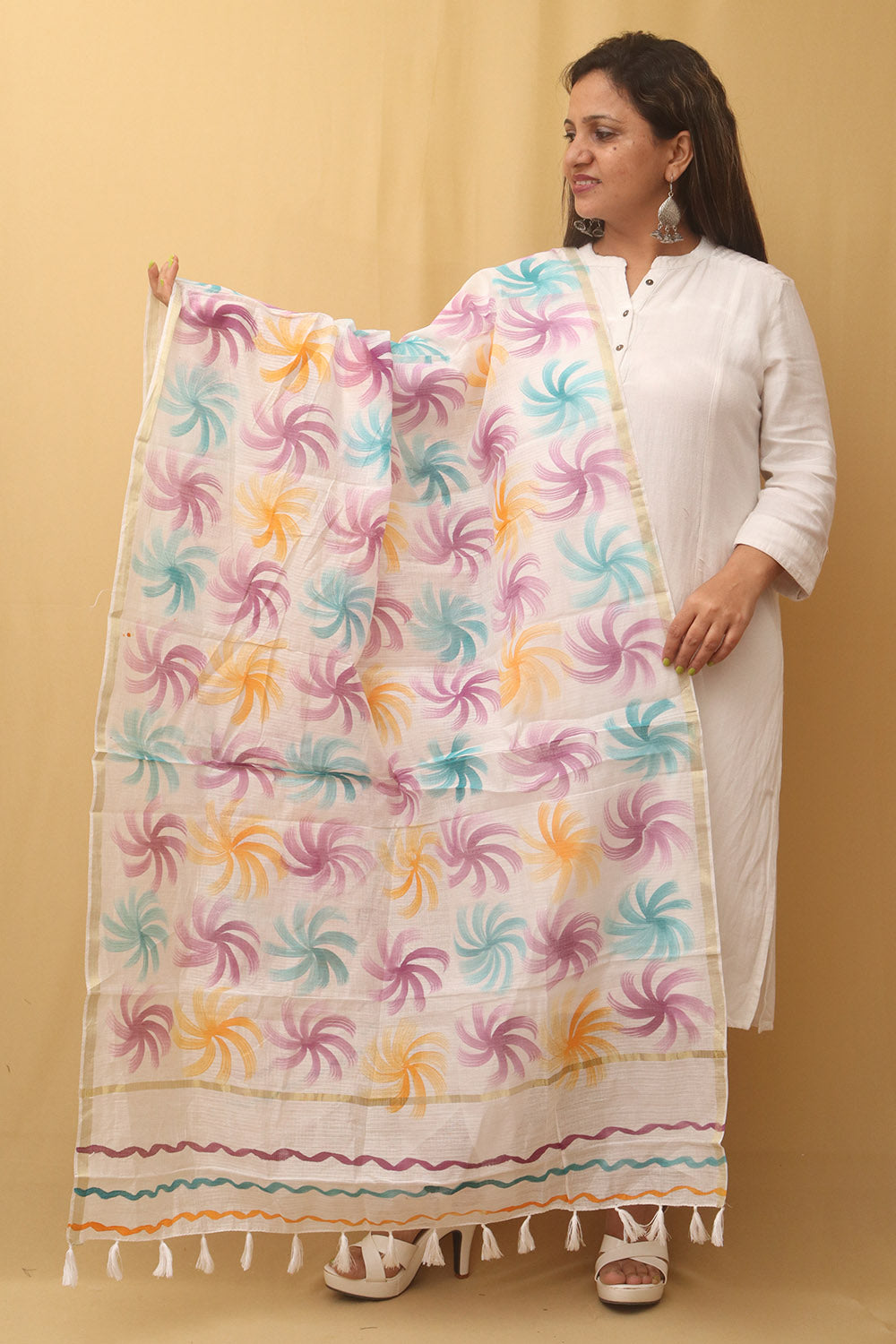 White Hand Painted Kota Dupatta - Luxurion World