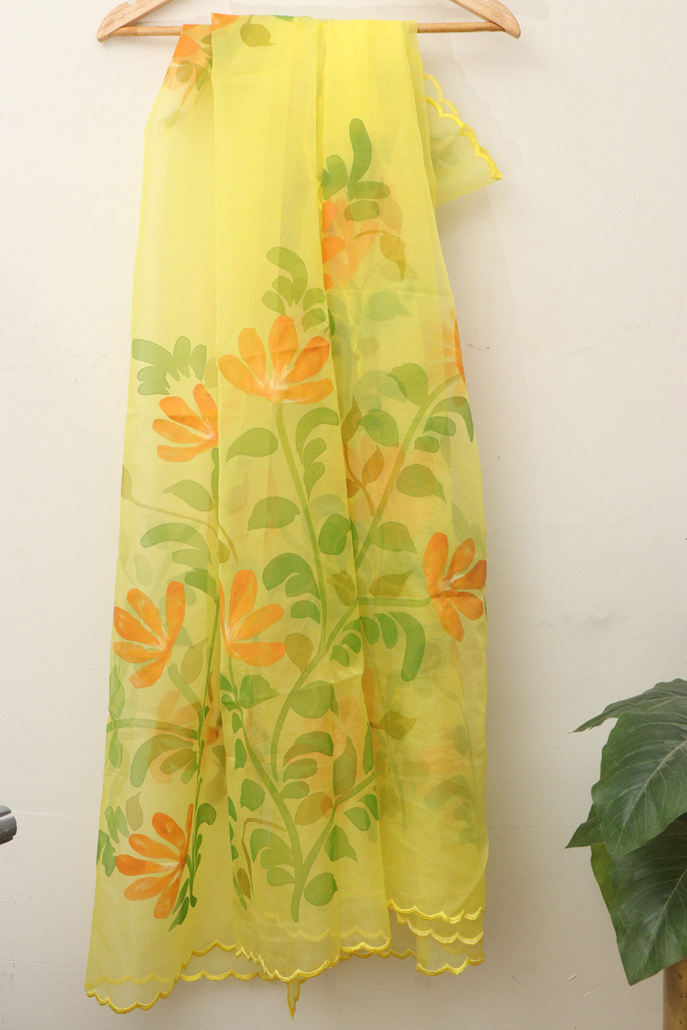 Exquisite Yellow Hand Painted Silk Dupatta with Scalloped Border - Luxurion World