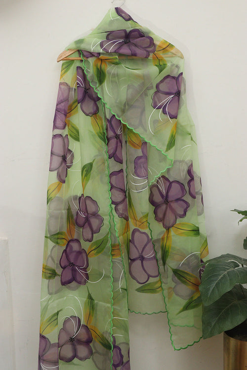 Exquisite Green Hand Painted Organza Silk Scalloped Border Dupatta - Luxurion World