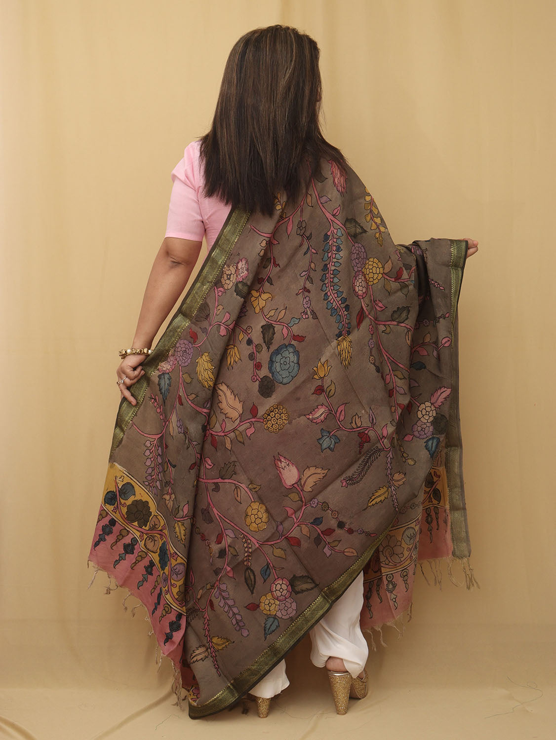 Stylish Multicolor Kalamkari Silk Dupatta for a Chic Look - Luxurion World