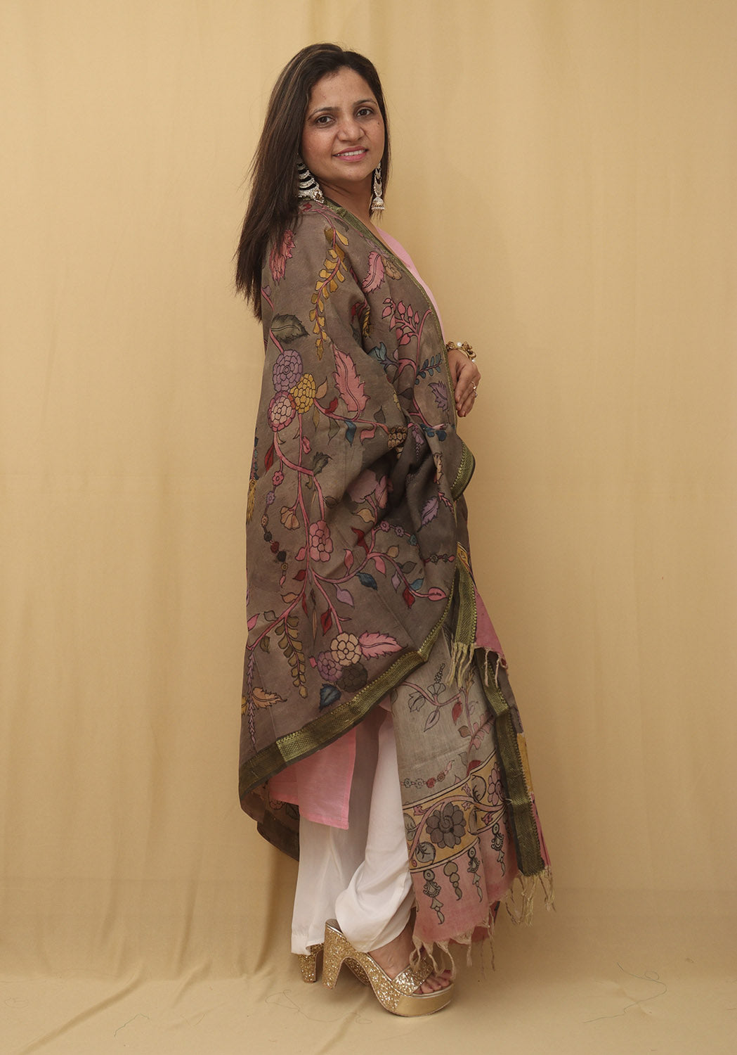 Stylish Multicolor Kalamkari Silk Dupatta for a Chic Look - Luxurion World