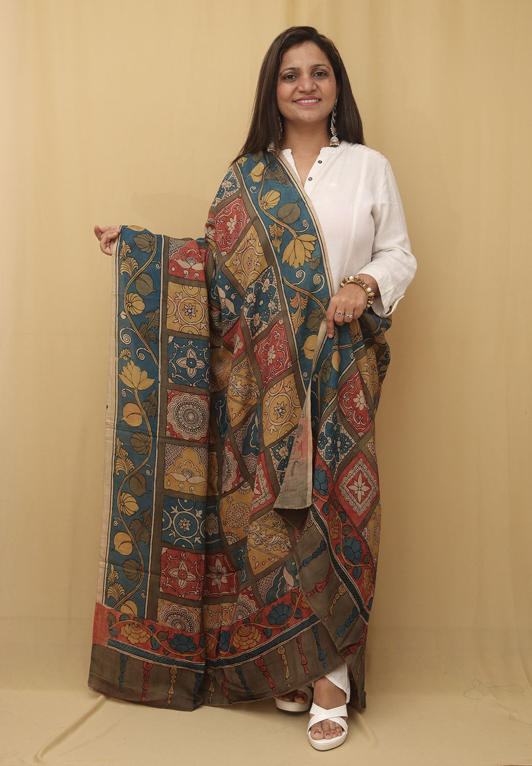 Stunning Multicolor Kalamkari Silk Dupatta with Pen Work - Luxurion World