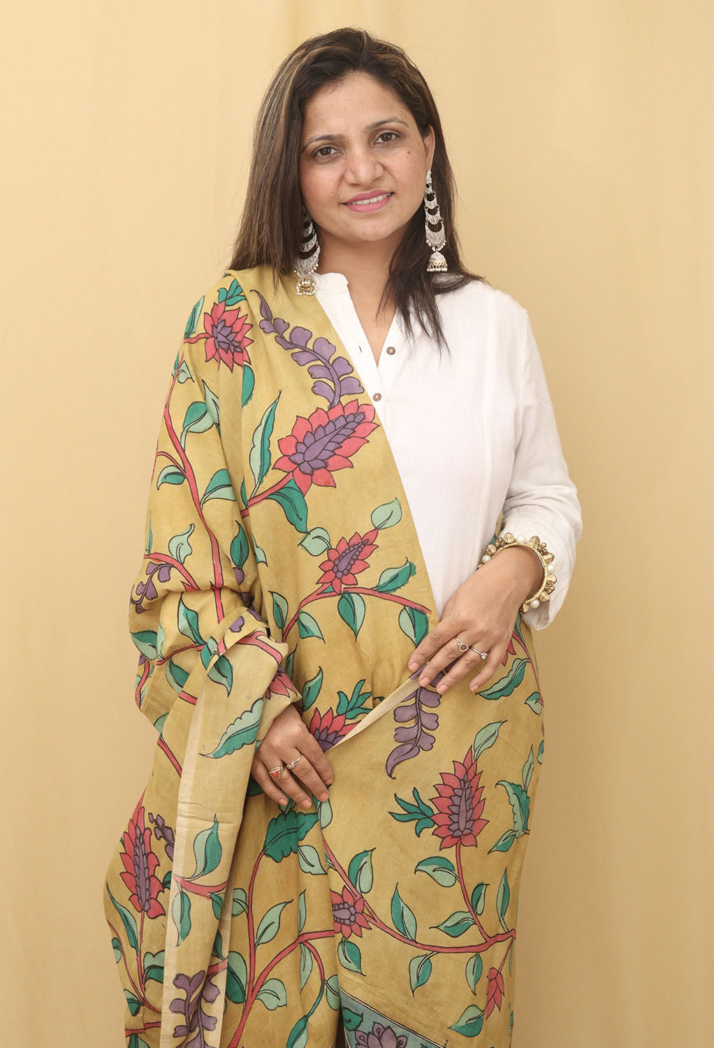 Stunning Yellow Pen Kalamkari Pure Silk Dupatta - Perfect for Any Occasion - Luxurion World