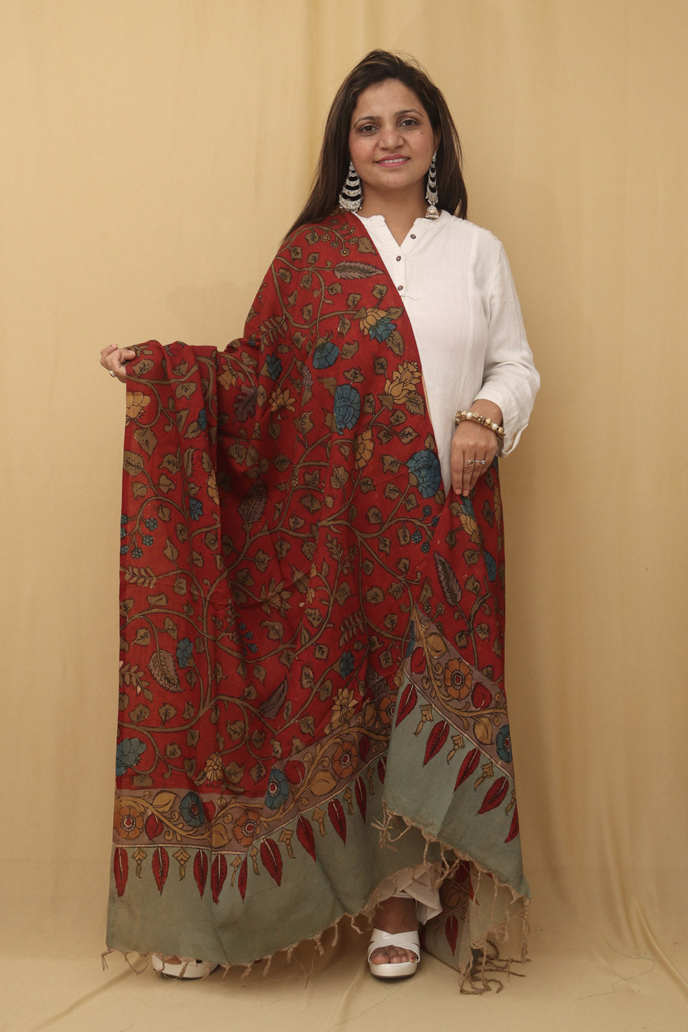 Stunning Red Pen Kalamkari Pure Silk Dupatta for Elegant Style - Luxurion World