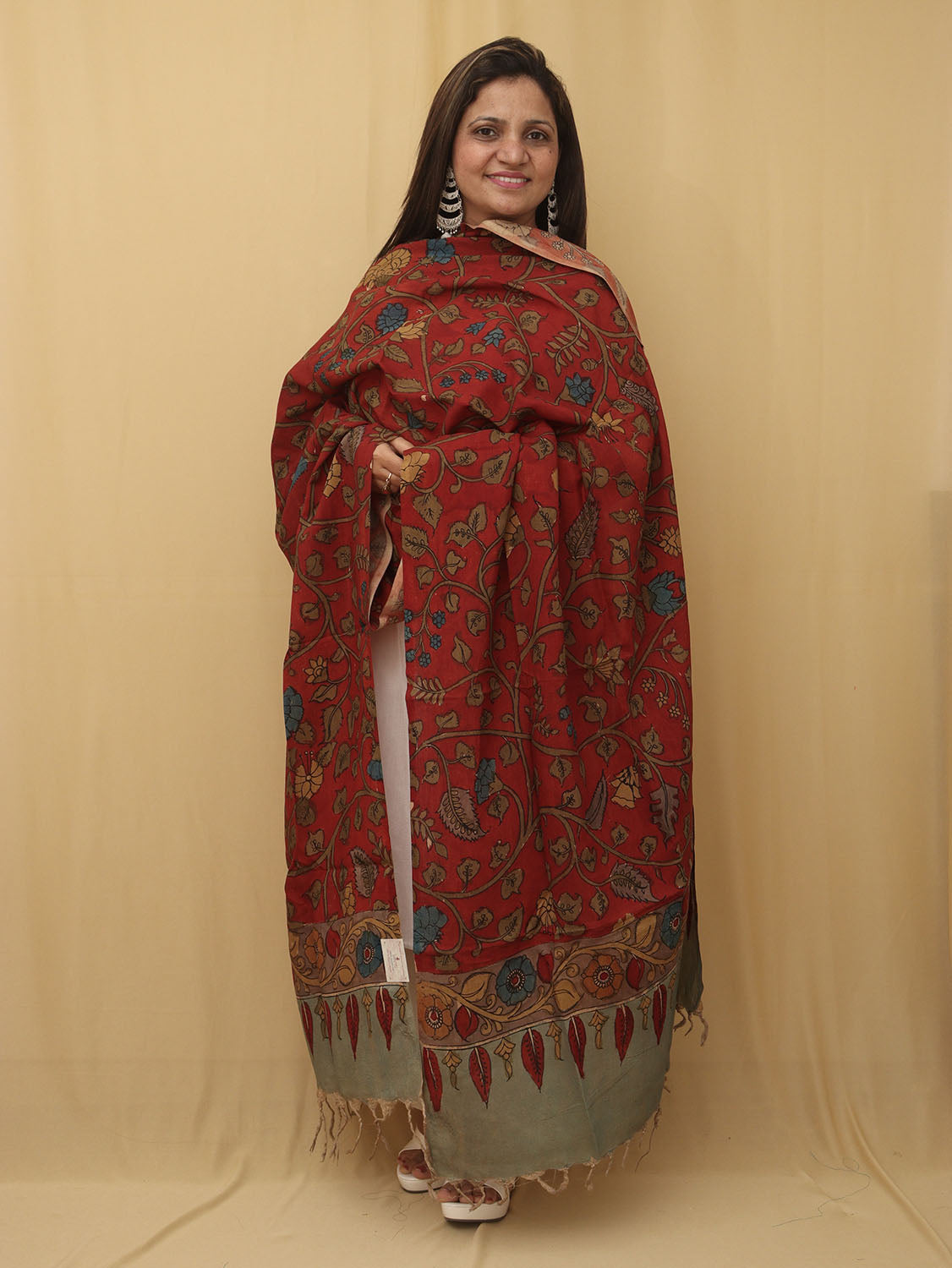 Stunning Red Pen Kalamkari Pure Silk Dupatta for Elegant Style - Luxurion World