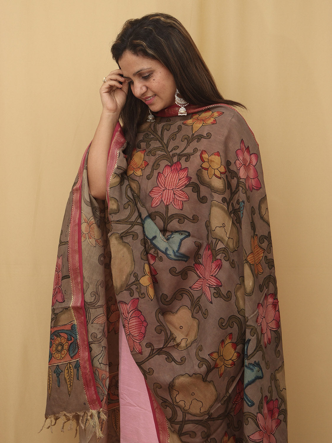 Stylish Multicolor Kalamkari Silk Dupatta for a Chic Look - Luxurion World