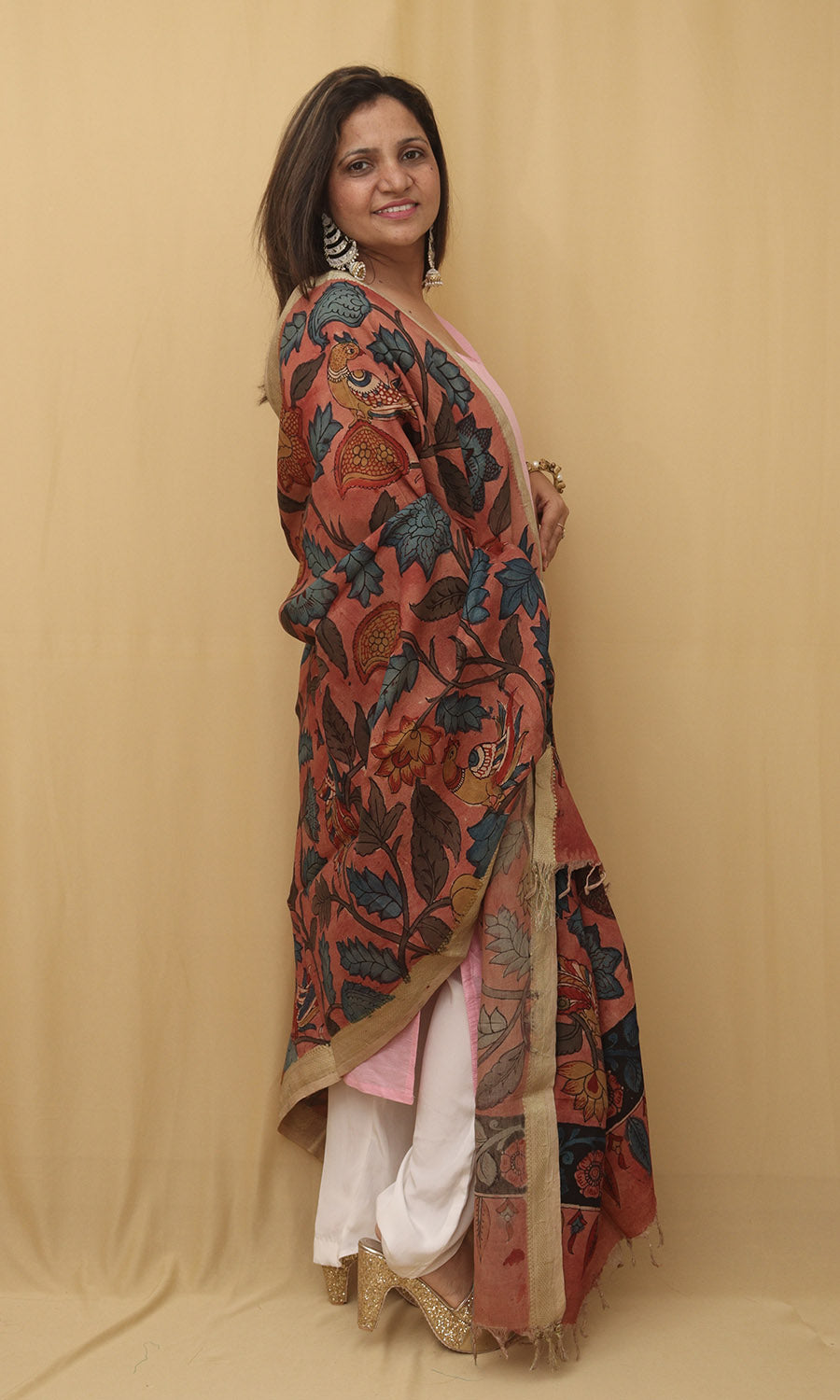 Stunning Red Pen Kalamkari Pure Silk Dupatta - Perfect for Any Occasion! - Luxurion World