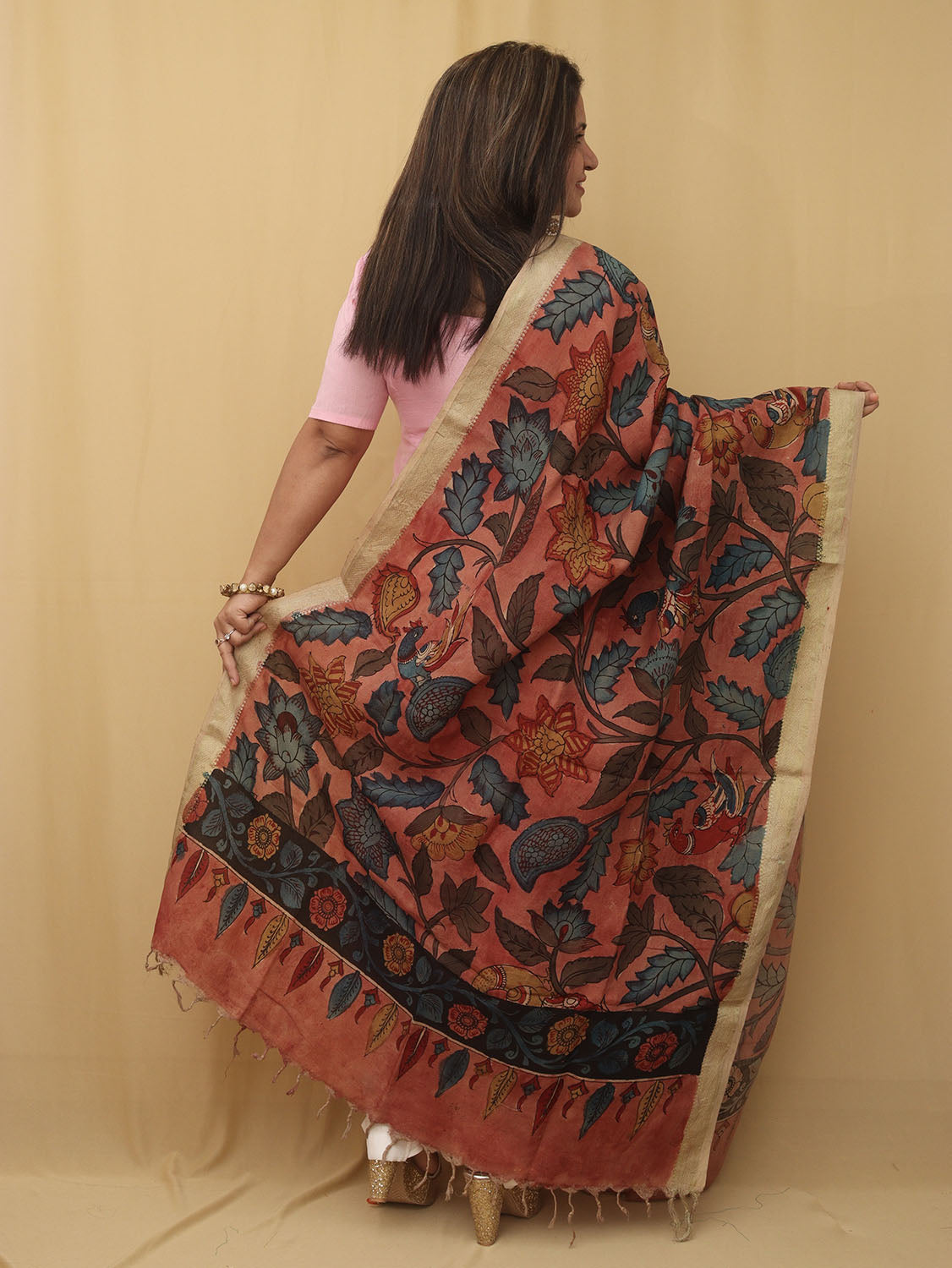 Stunning Red Pen Kalamkari Pure Silk Dupatta - Perfect for Any Occasion! - Luxurion World