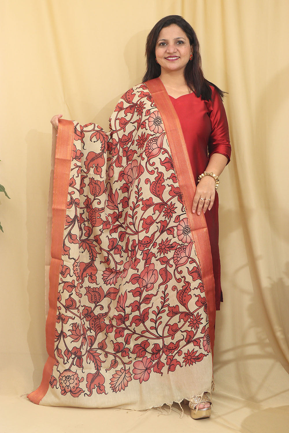 Pastel Kalamkari Hand Painted Pure Bangalore Silk Dupatta - Luxurion World