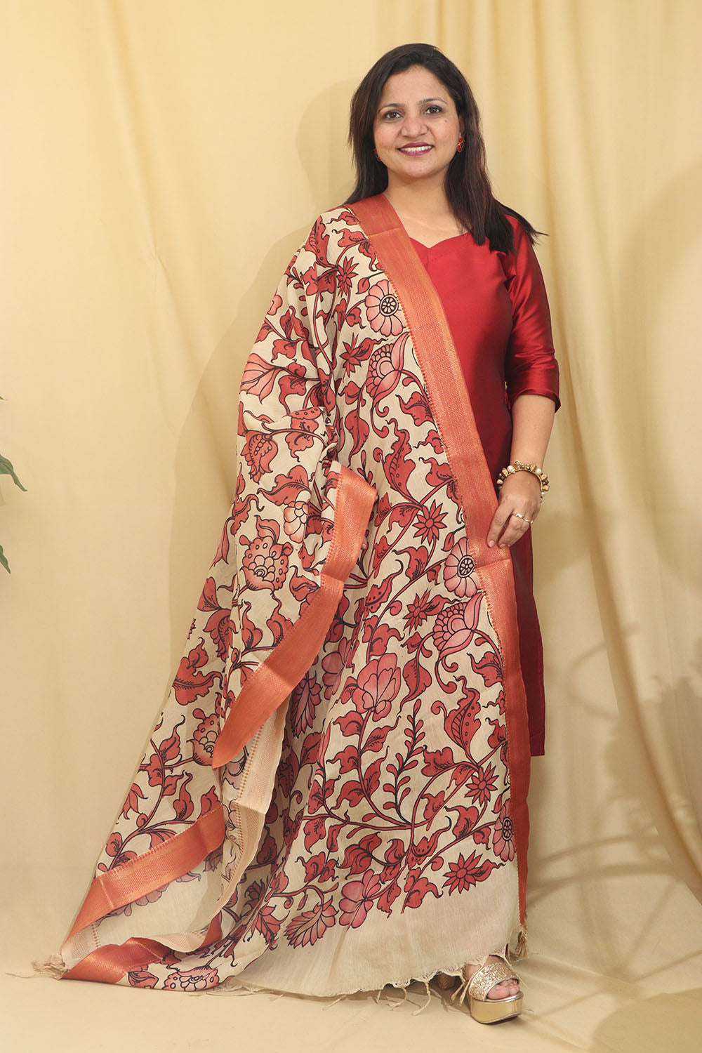 Pastel Kalamkari Hand Painted Pure Bangalore Silk Dupatta - Luxurion World