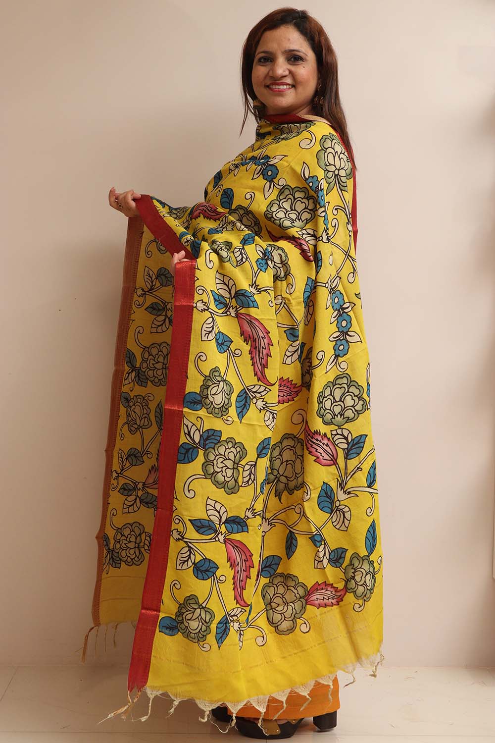 Yellow Hand Painted Kalamkari Pure Bangalore Silk Dupatta - Luxurion World