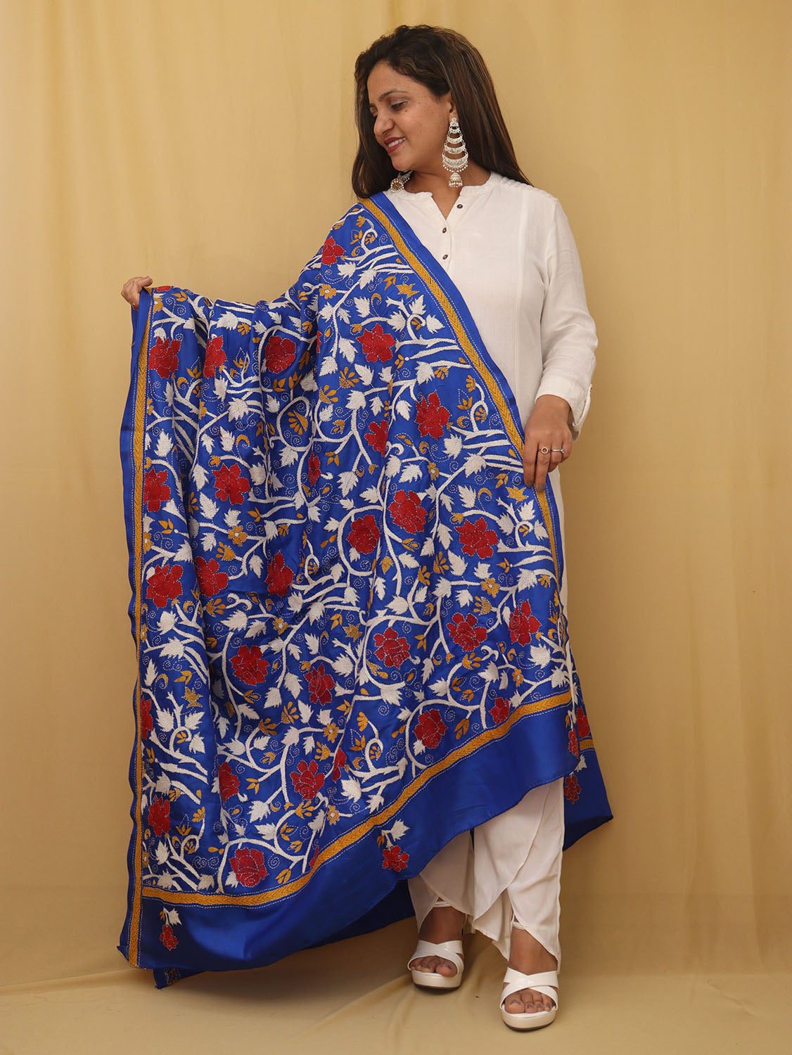 Stunning Blue Kantha Silk Dupatta with Hand Embroidery - Luxurion World