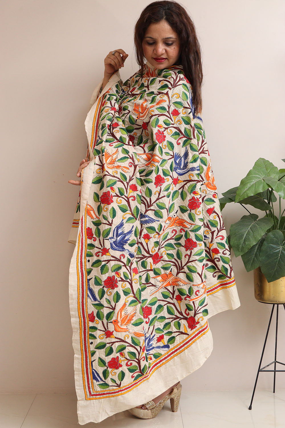 Multicolor Hand Embroidered Kantha Pure Tussar Silk Dupatta - Luxurion World