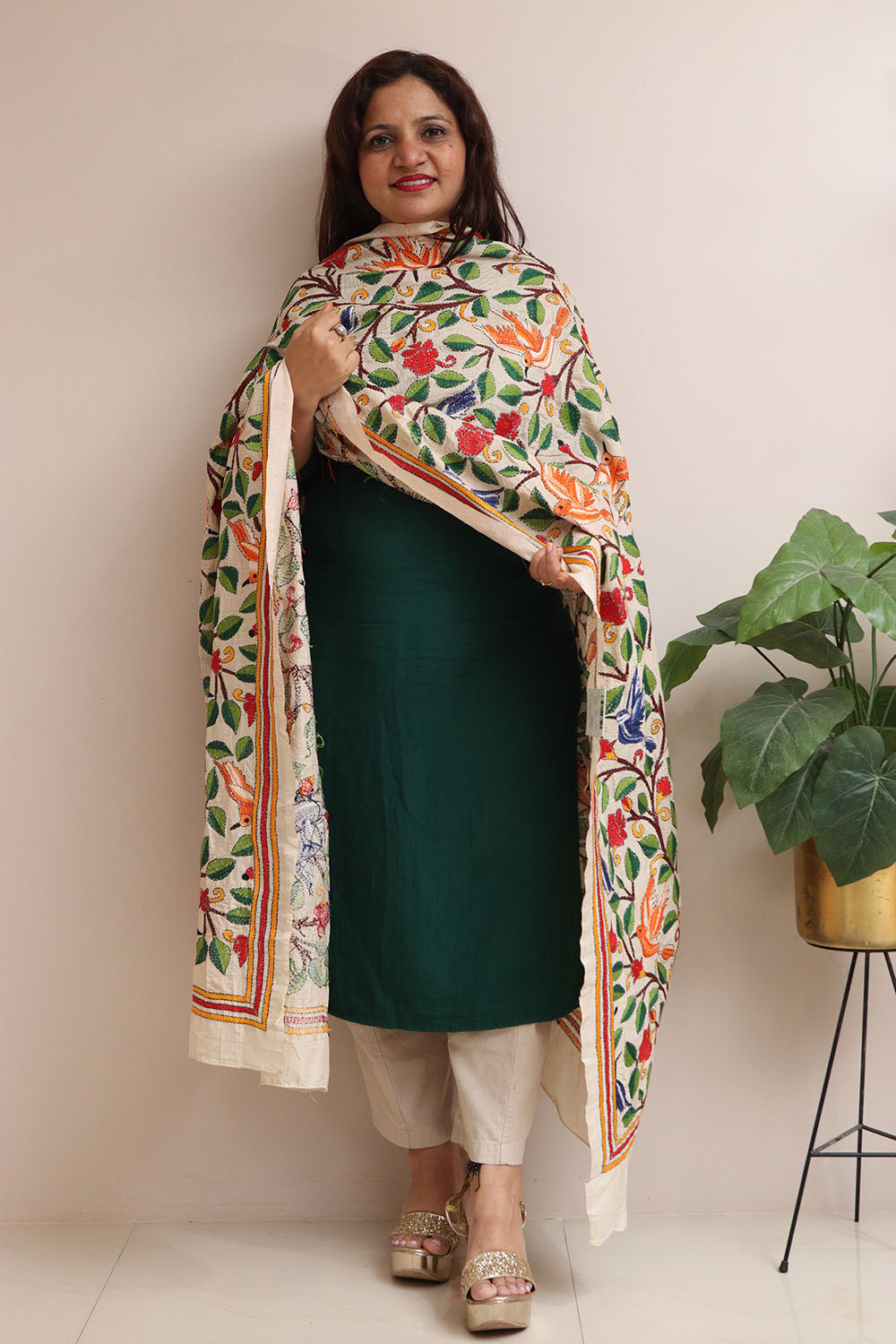 Multicolor Hand Embroidered Kantha Pure Tussar Silk Dupatta - Luxurion World