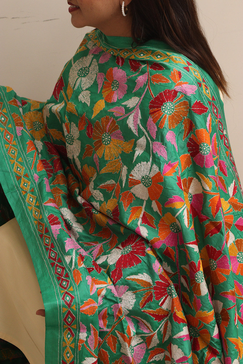 Green Hand Embroidered Flower Design Kantha Pure Silk Dupatta - Luxurion World- Crafted Heirlooms