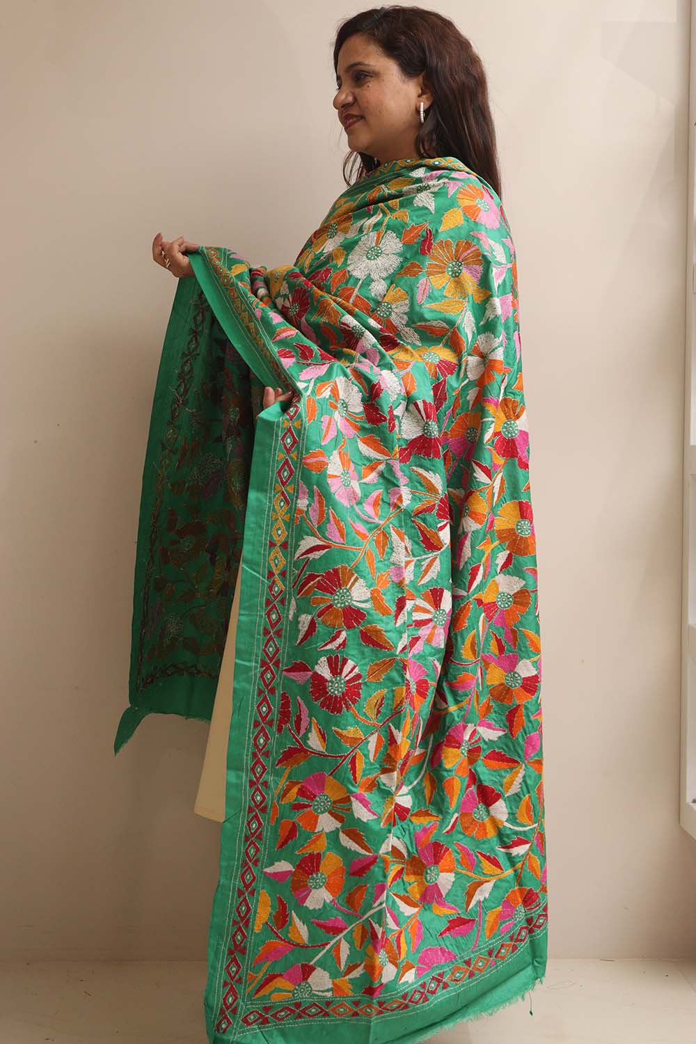 Green Hand Embroidered Flower Design Kantha Pure Silk Dupatta - Luxurion World- Crafted Heirlooms