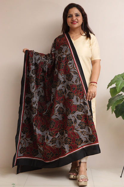 Exquisite Black Hand Embroidered Reversible Kantha Pure Silk Dupatta - Luxurion World
