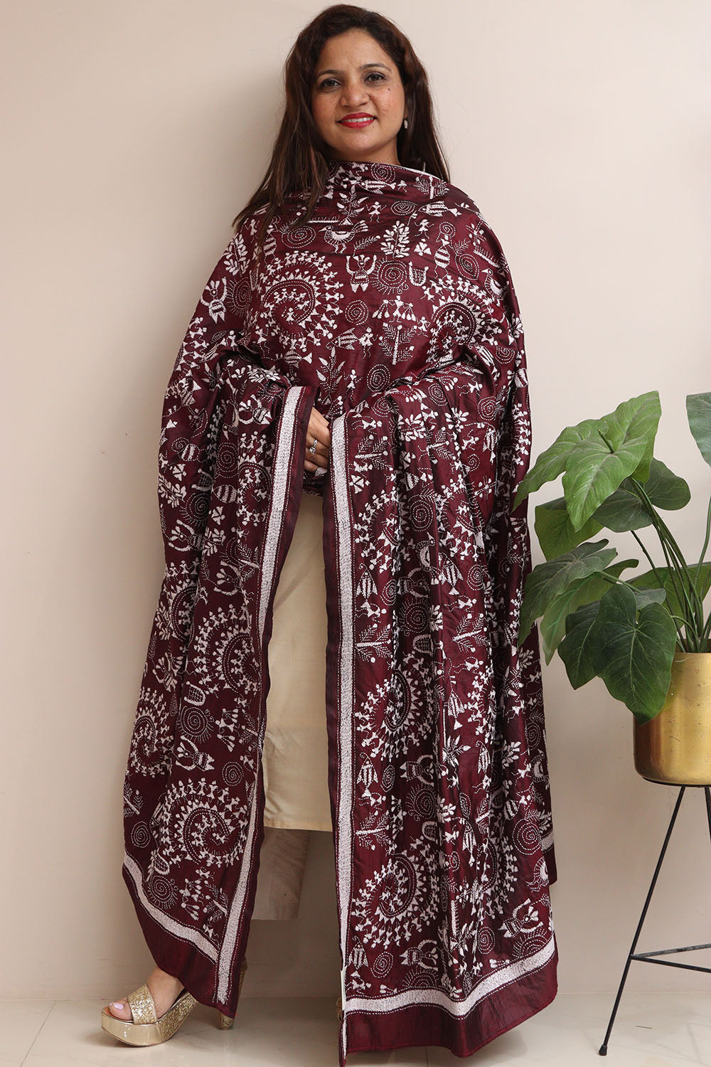 Maroon Hand Embroidered Warli Design Kantha Pure Silk Dupatta - Luxurion World- Crafted Heirlooms