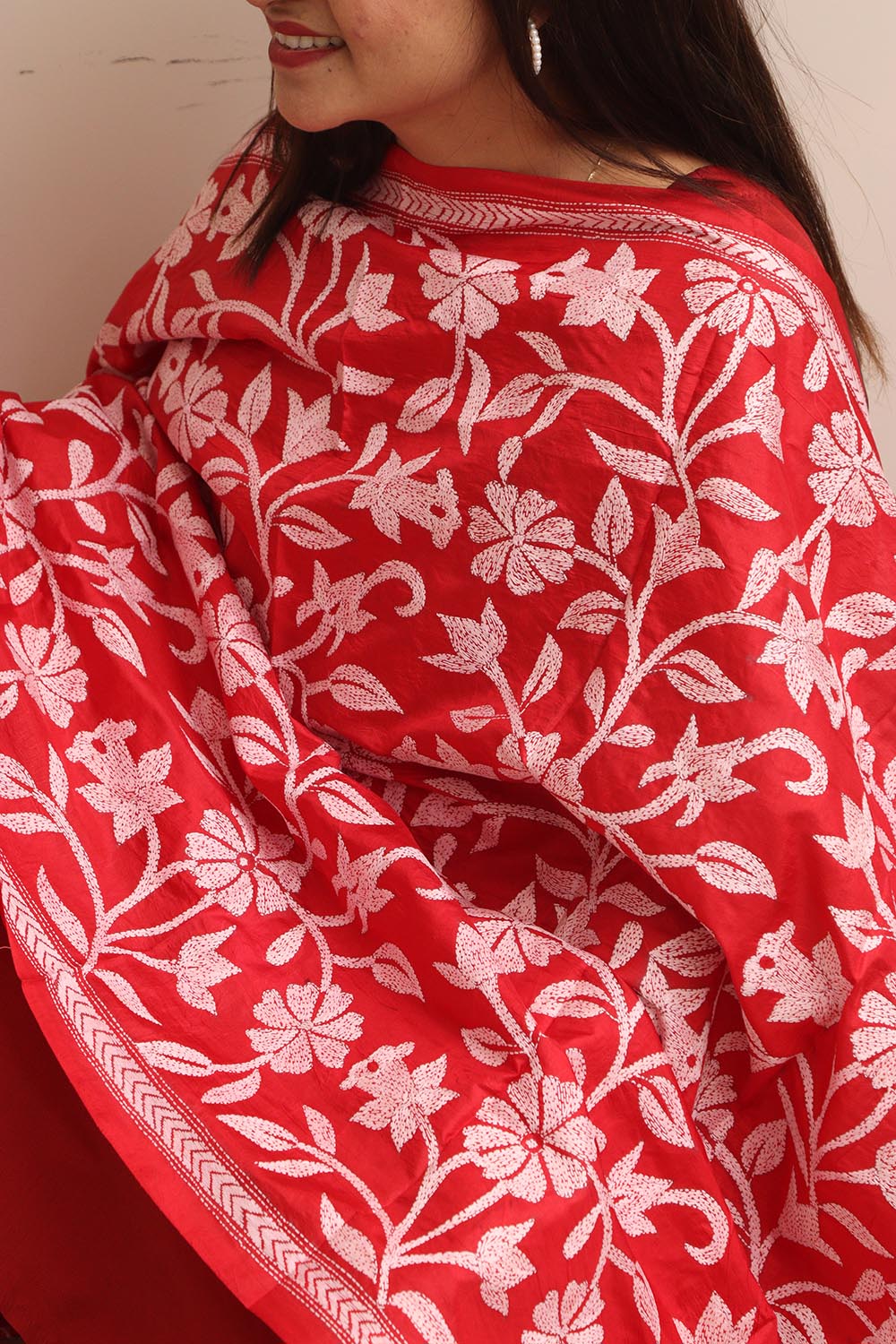 Red Hand Embroidered Kantha Pure Bangalore Silk Dupatta - Luxurion World- Crafted Heirlooms