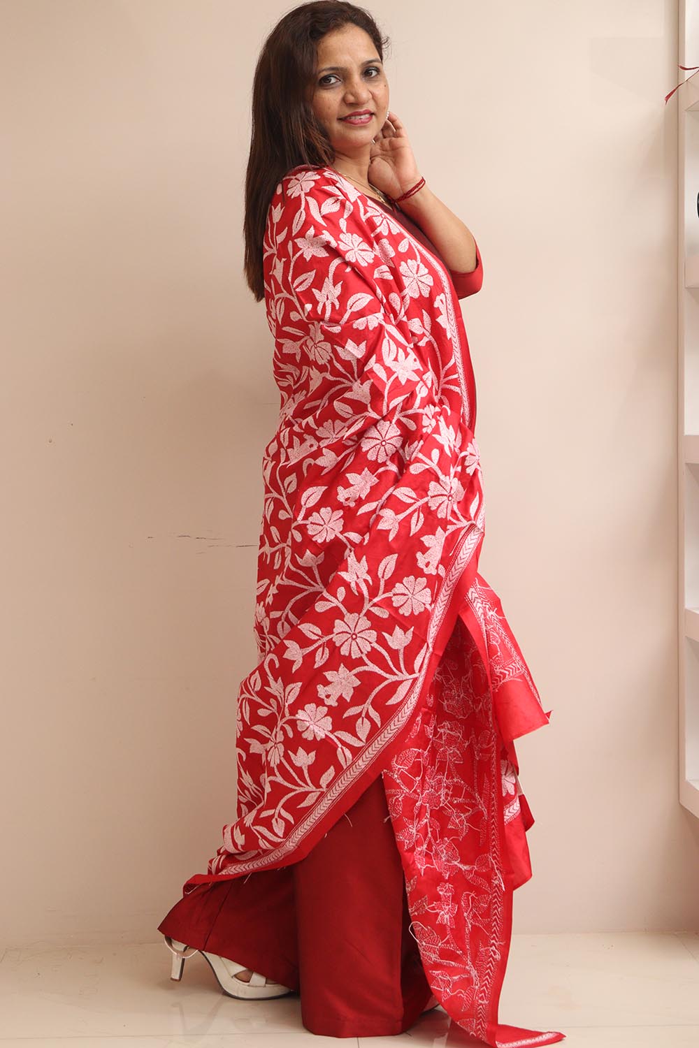 Red Hand Embroidered Kantha Pure Bangalore Silk Dupatta - Luxurion World- Crafted Heirlooms