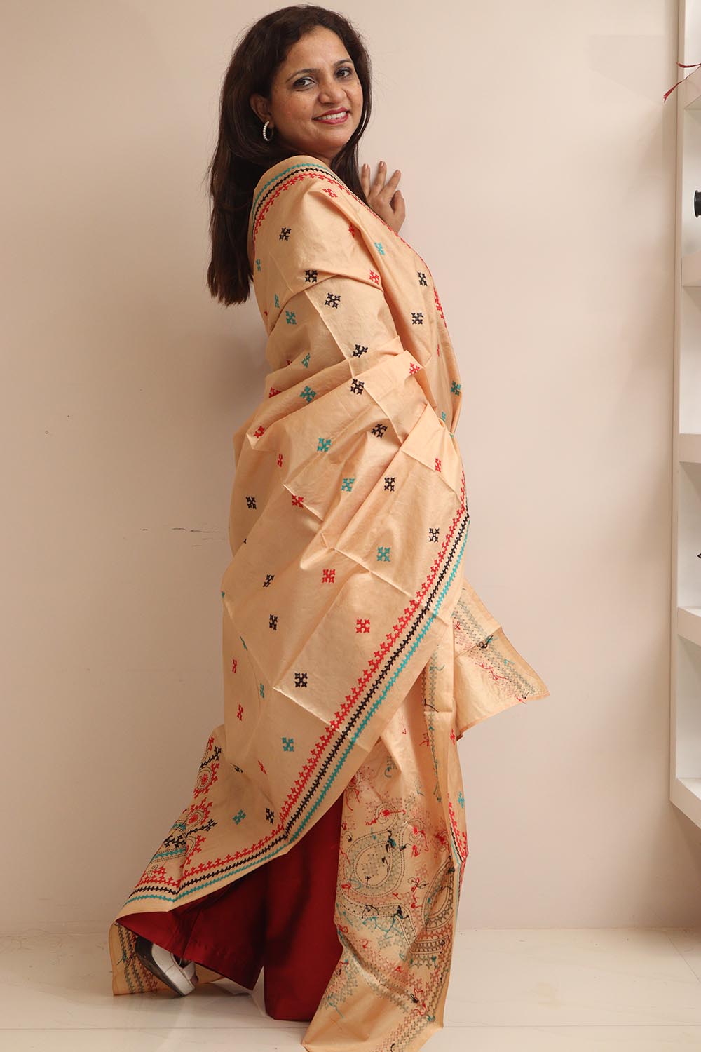 Pastel Hand Embroidered Kantha Pure Bangalore Silk Dupatta - Luxurion World- Crafted Heirlooms