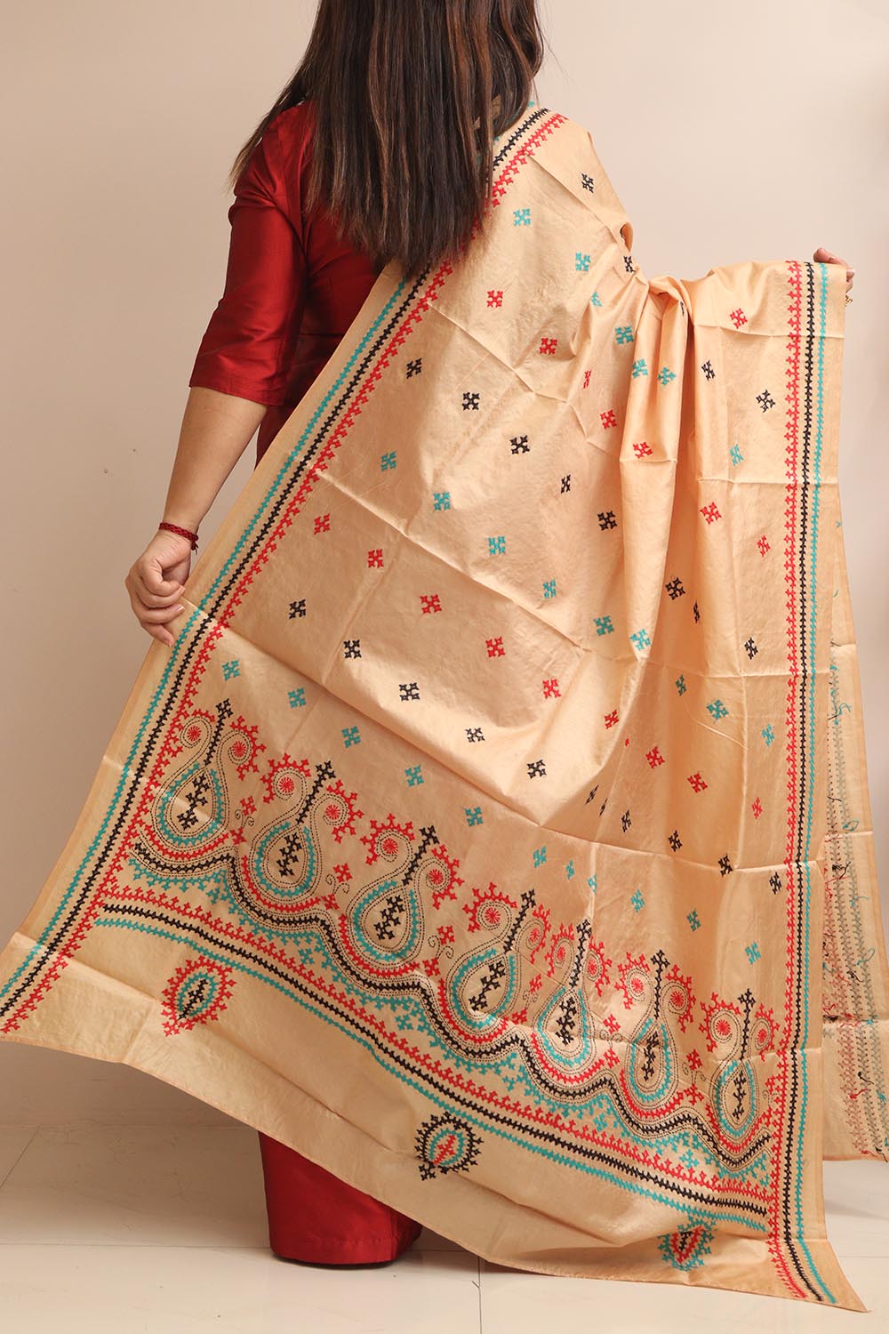 Pastel Hand Embroidered Kantha Pure Bangalore Silk Dupatta - Luxurion World- Crafted Heirlooms