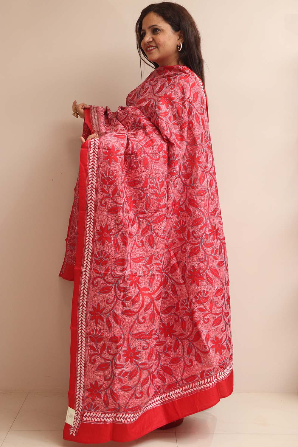 Red Hand Embroidered Kantha Pure Bangalore Silk Dupatta - Luxurion World
