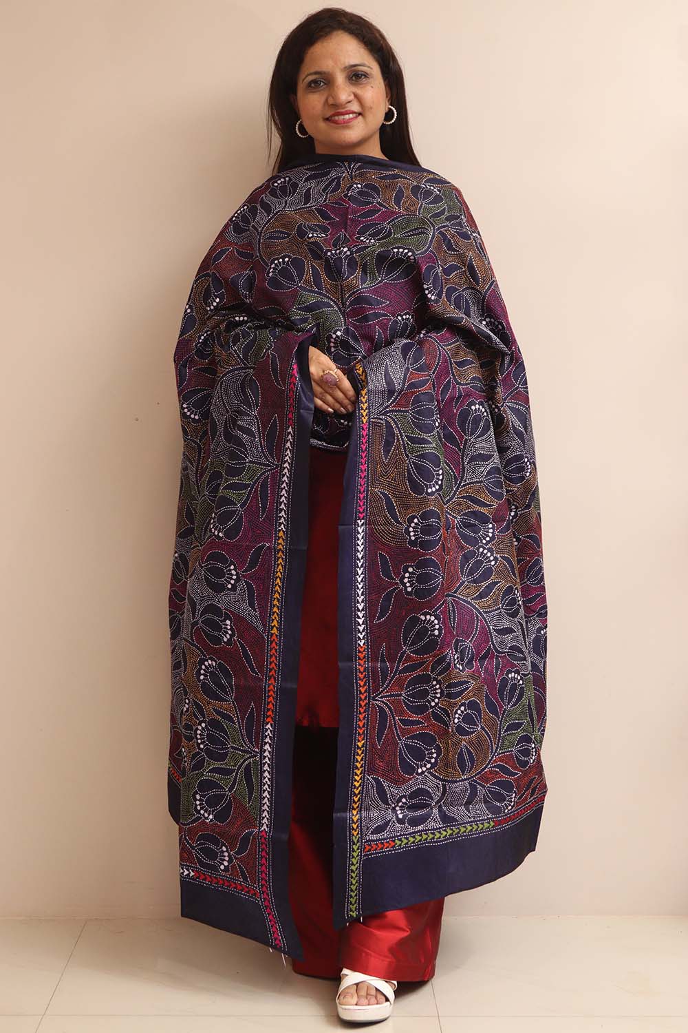 Blue Hand Embroidered Kantha Pure Bangalore Silk Dupatta - Luxurion World