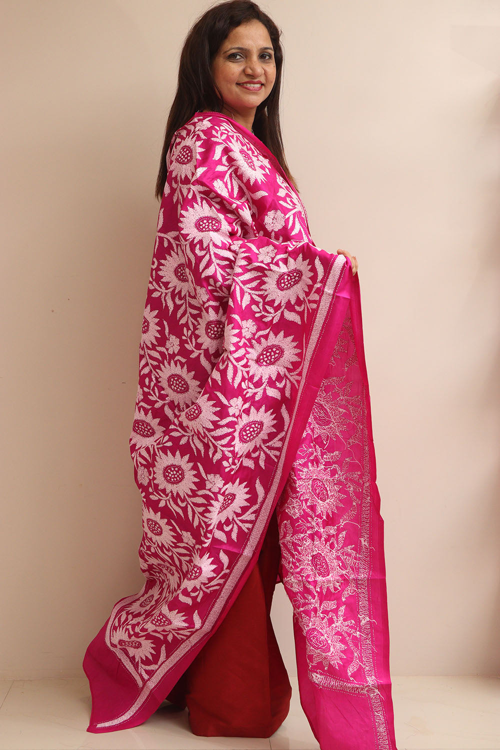 Pink Hand Embroidered Kantha Pure Bangalore Silk Dupatta - Luxurion World