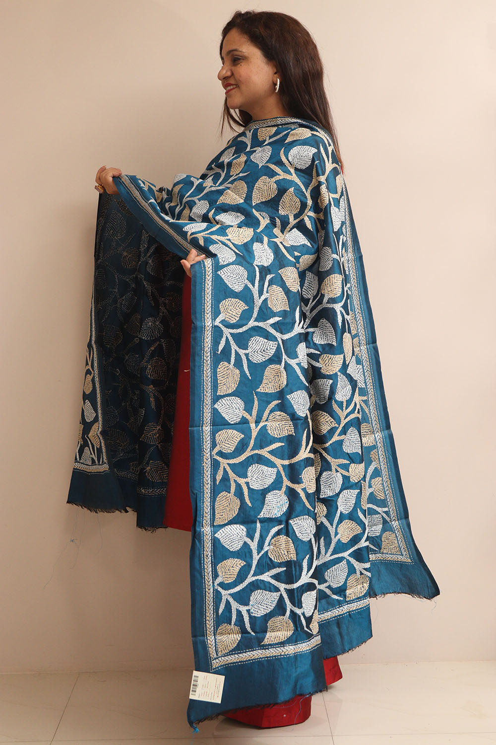 Blue Hand Embroidered Kantha Pure Bangalore Silk Dupatta - Luxurion World