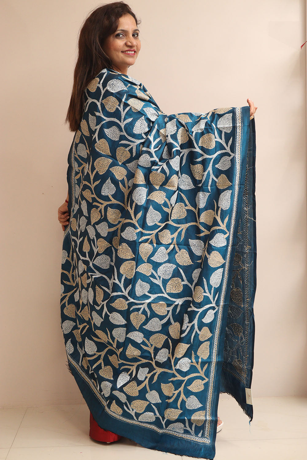 Blue Hand Embroidered Kantha Pure Bangalore Silk Dupatta - Luxurion World