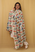 Stunning Off White Kantha Tussar Silk Dupatta with Hand Embroidery - Luxurion World